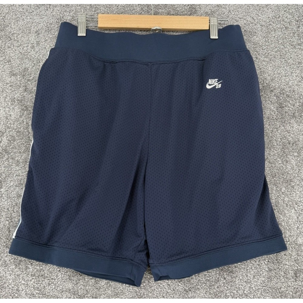 Nike SB Mesh Shorts Mens Medium Navy Blue Dri-FIT Skateboarding Athletic Gym